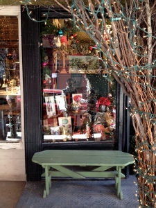 Shopfront Bench in front of Kaas GlassWorks